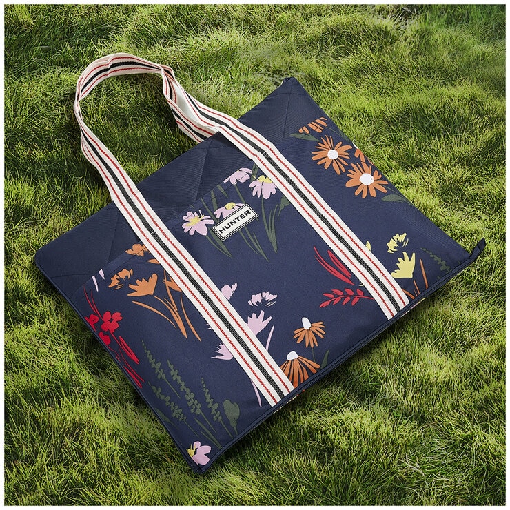 Hunter Outdoor Picnic Blanket Beatrix Blue Multi