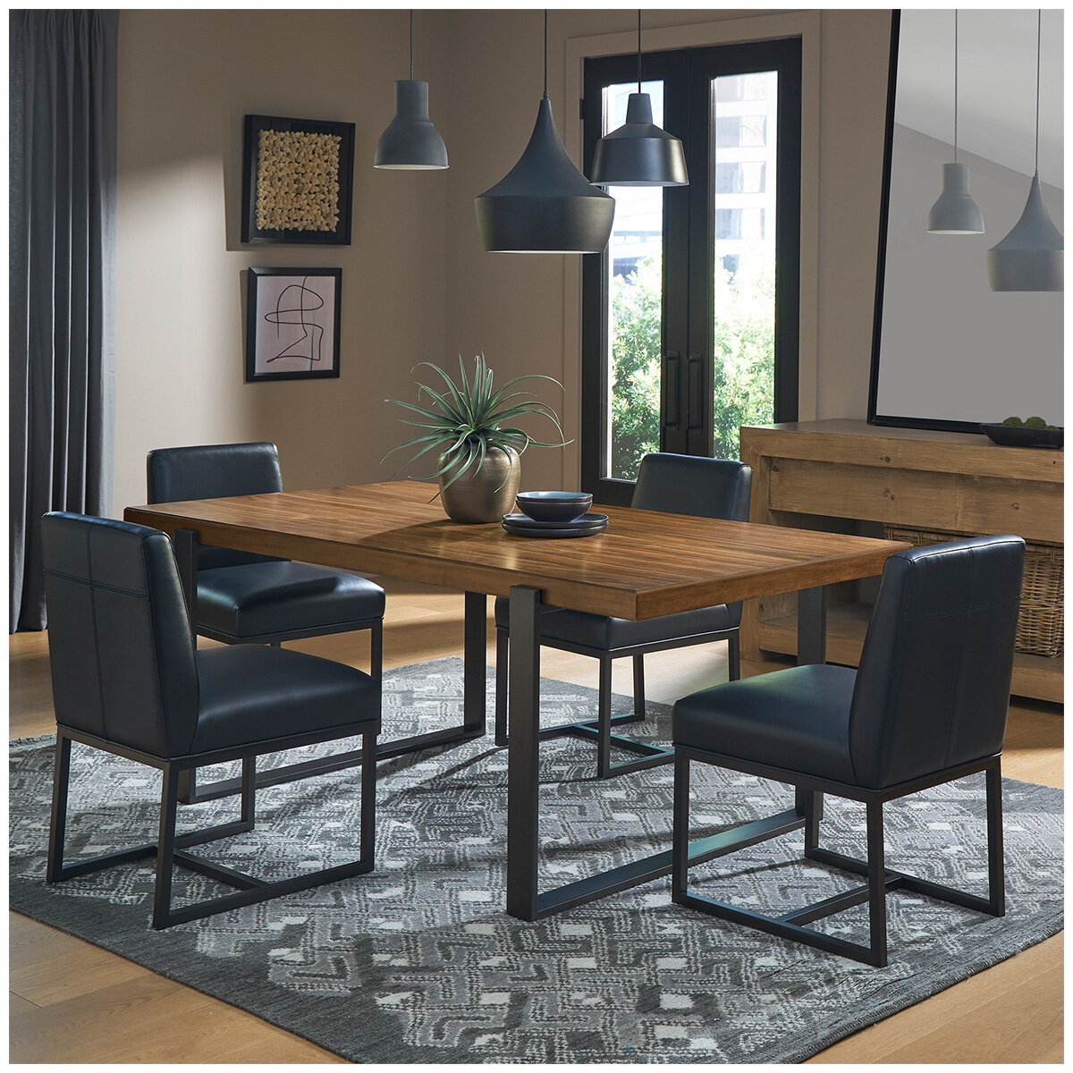 Universal Broadmoore 5-Piece Dining Set