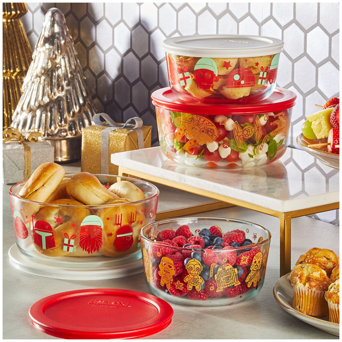 Pyrex Holiday Glass Storage 8 Piece Set Star Wars