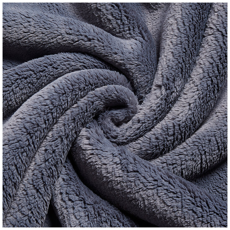 Amari Luxury Velvet Throw 152cm x 177cm Blue