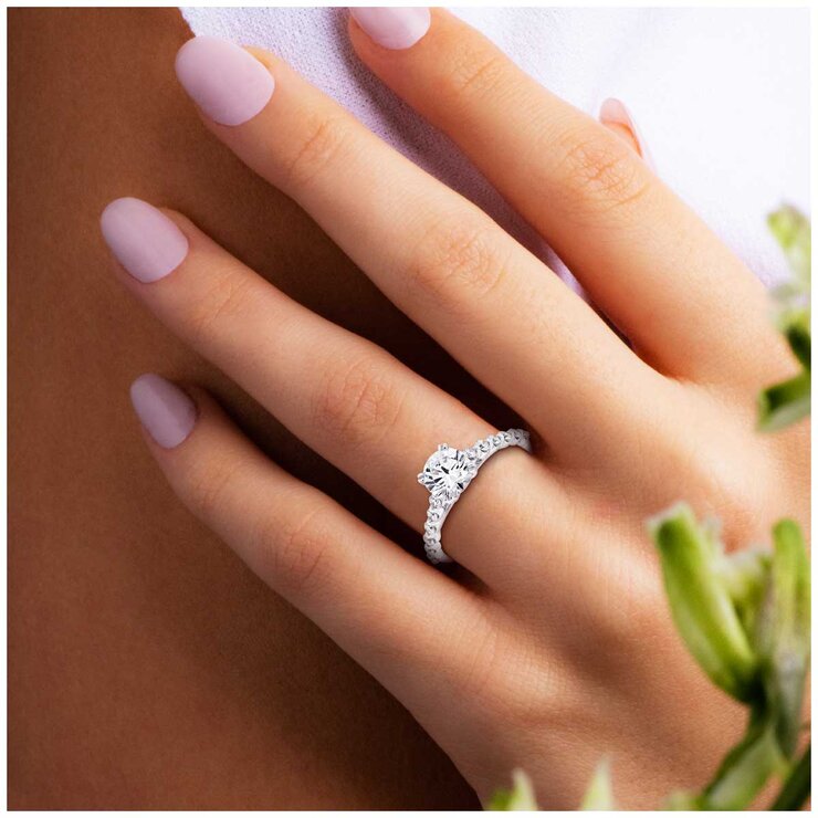 18KT White Gold 1.35ctw Diamond Bridal Ring With 1.00ct Centre Stone