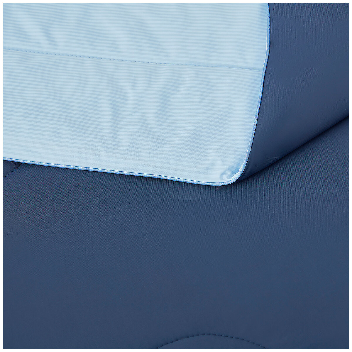 Hotel Grand EternaCool Cooling Comforter Queen Hotel Grand EternaCool Cooling Comforter Queen