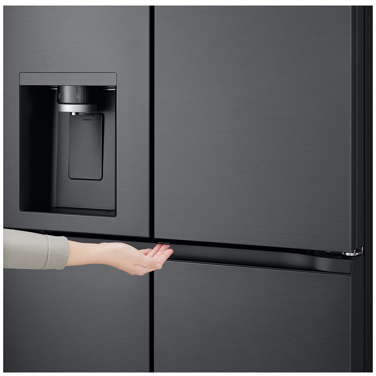LG 638L French Door Fridge Matte Black GF-D700MBLC