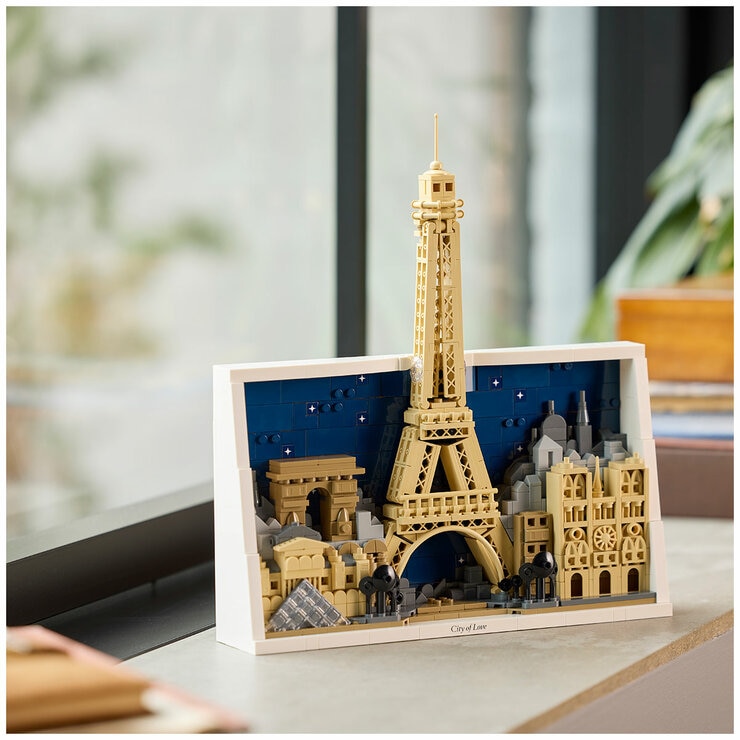 LEGO Architecture Paris - City of Love 21064 LEGO Architecture Paris - City of Love 21064