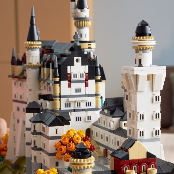 LEGO Architecture Neuschwanstein Castle 21063 LEGO Architecture Neuschwanstein Castle 21063