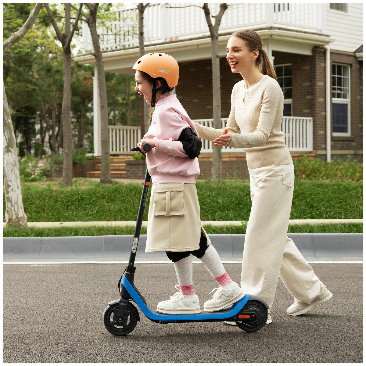 Segway Ninebot C2 Lite Kids Electric Scooter Segway Ninebot C2 Lite Kids Electric Scooter