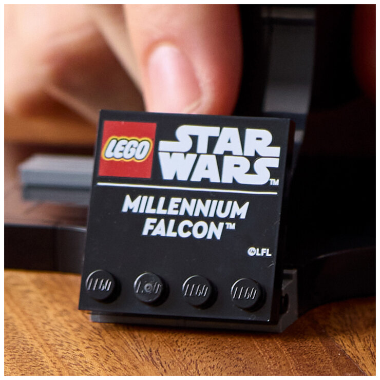 LEGO Star Wars Millennium Falcon 75375 LEGO Star Wars Millennium Falcon 75375