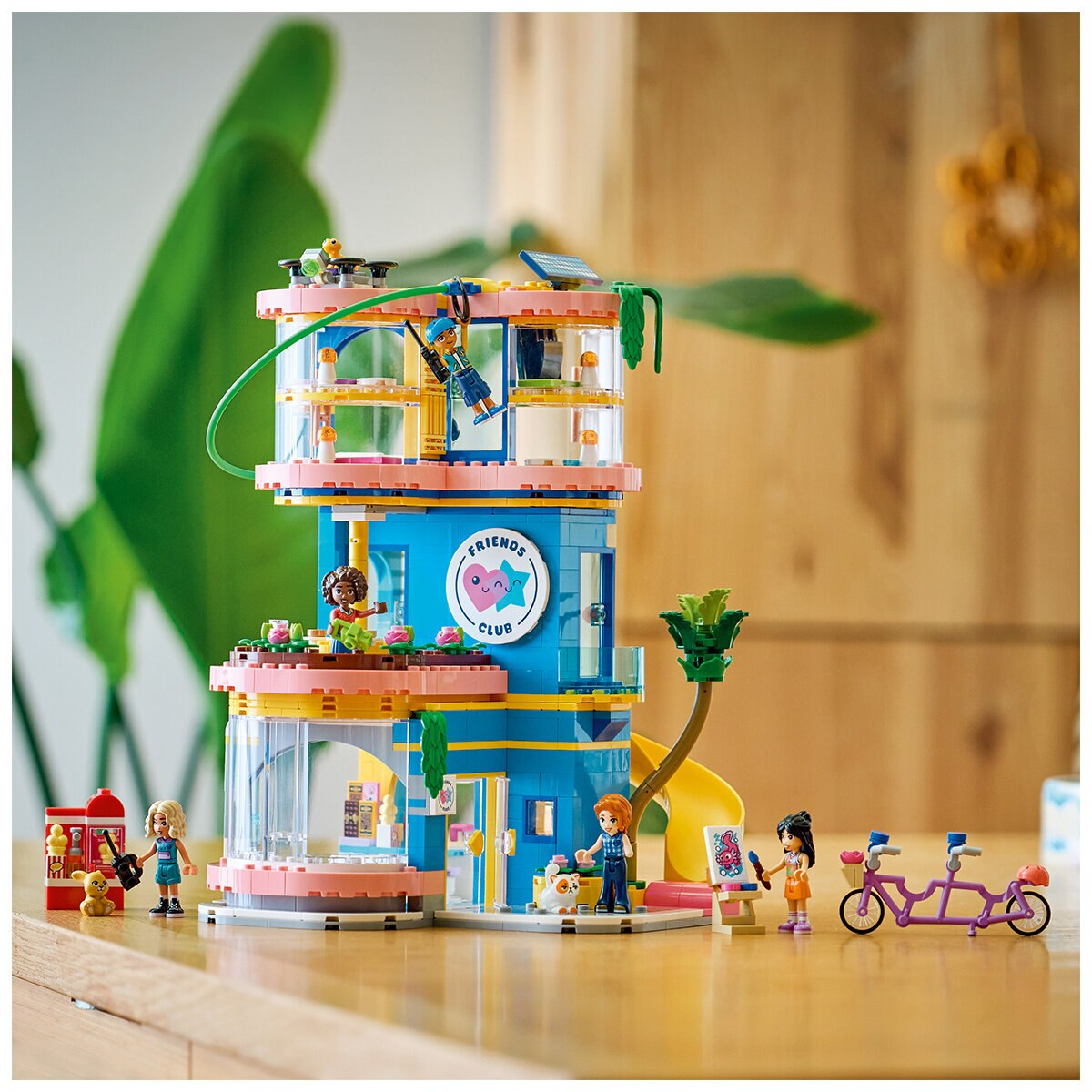 LEGO Friends Heartlake City Friends Club House 42689