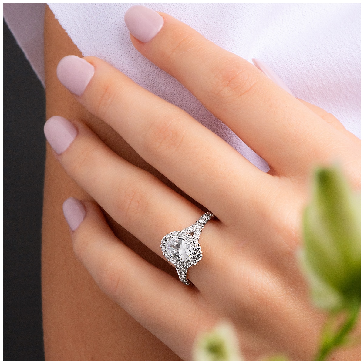 2.00ctw Oval Halo Bridal Ring