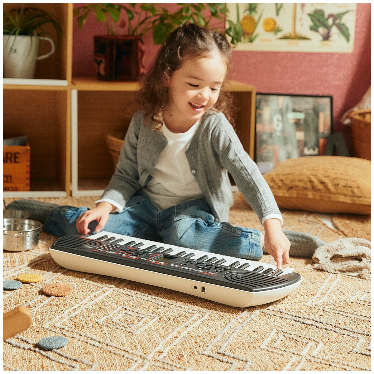 CASIO Casiotone 44 Key Portable Mini Keyboard SA81