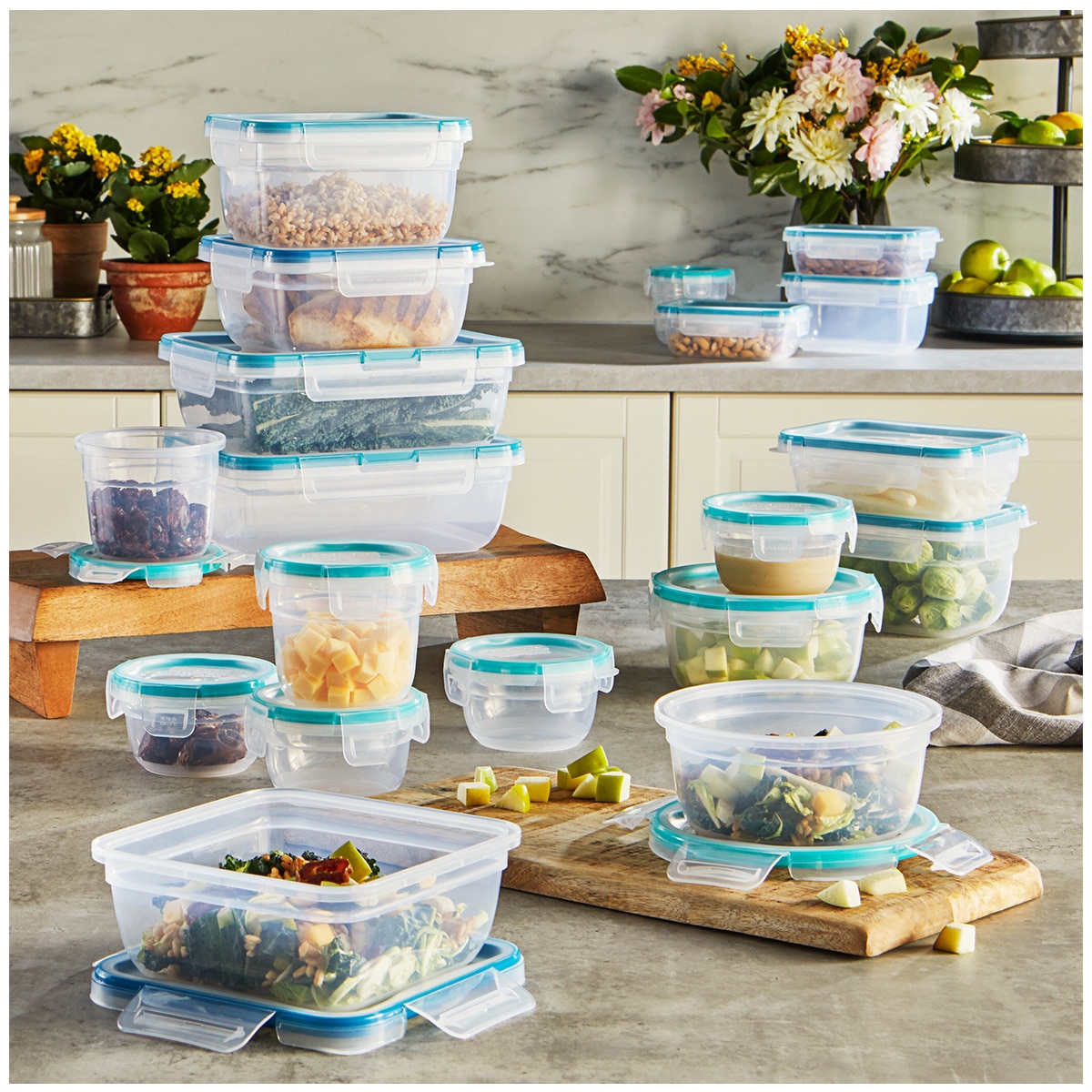 Snapware 38 piece Plastic Set