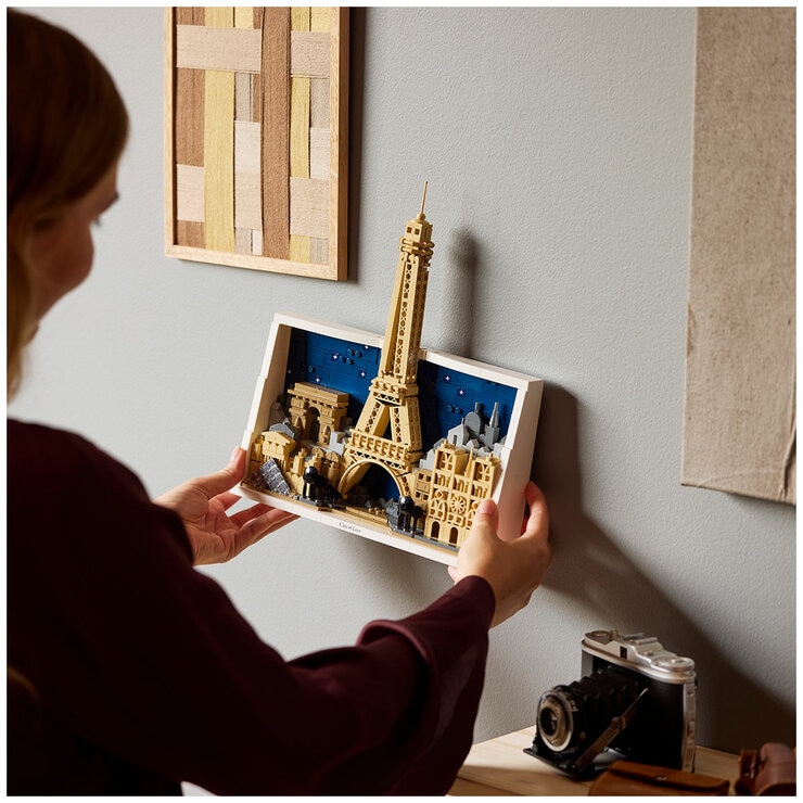 LEGO Architecture Paris - City of Love 21064 LEGO Architecture Paris - City of Love 21064
