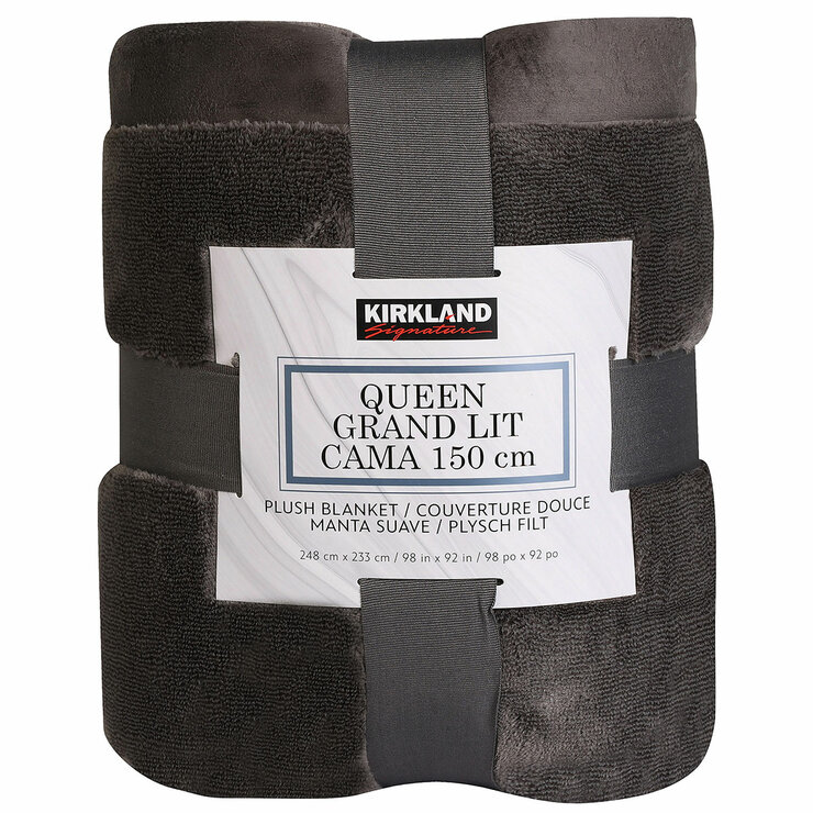 Kirkland Signature Plush Blanket Queen 248 x 233cm Kirkland Signature Plush Blanket Queen 248 x 233cm