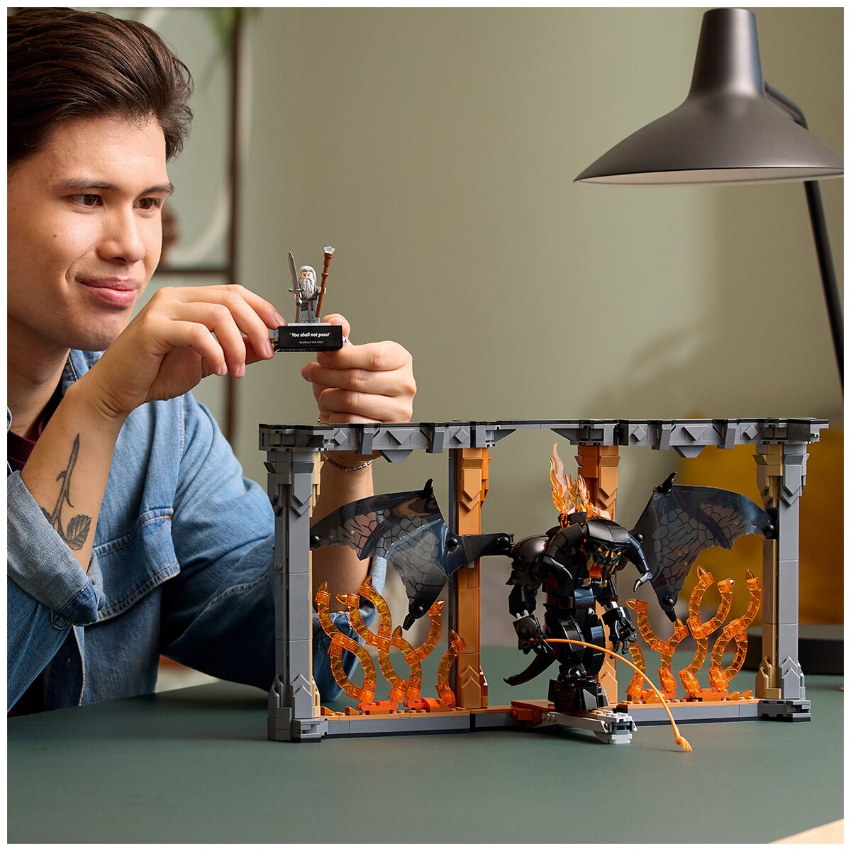 LEGO Icons The Lord of the Rings Balrog Book Nook 10367