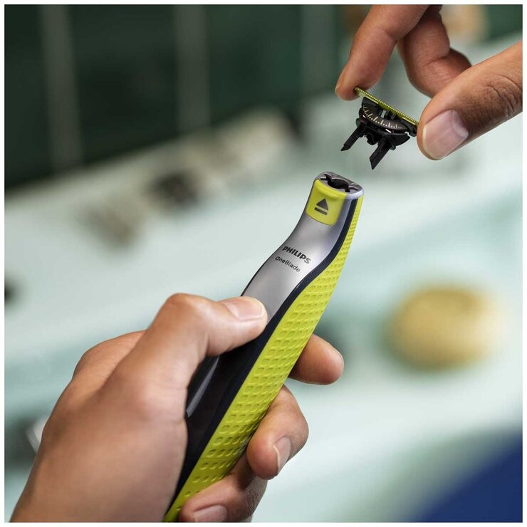 Philips OneBlade Face PRO 360 Bundle