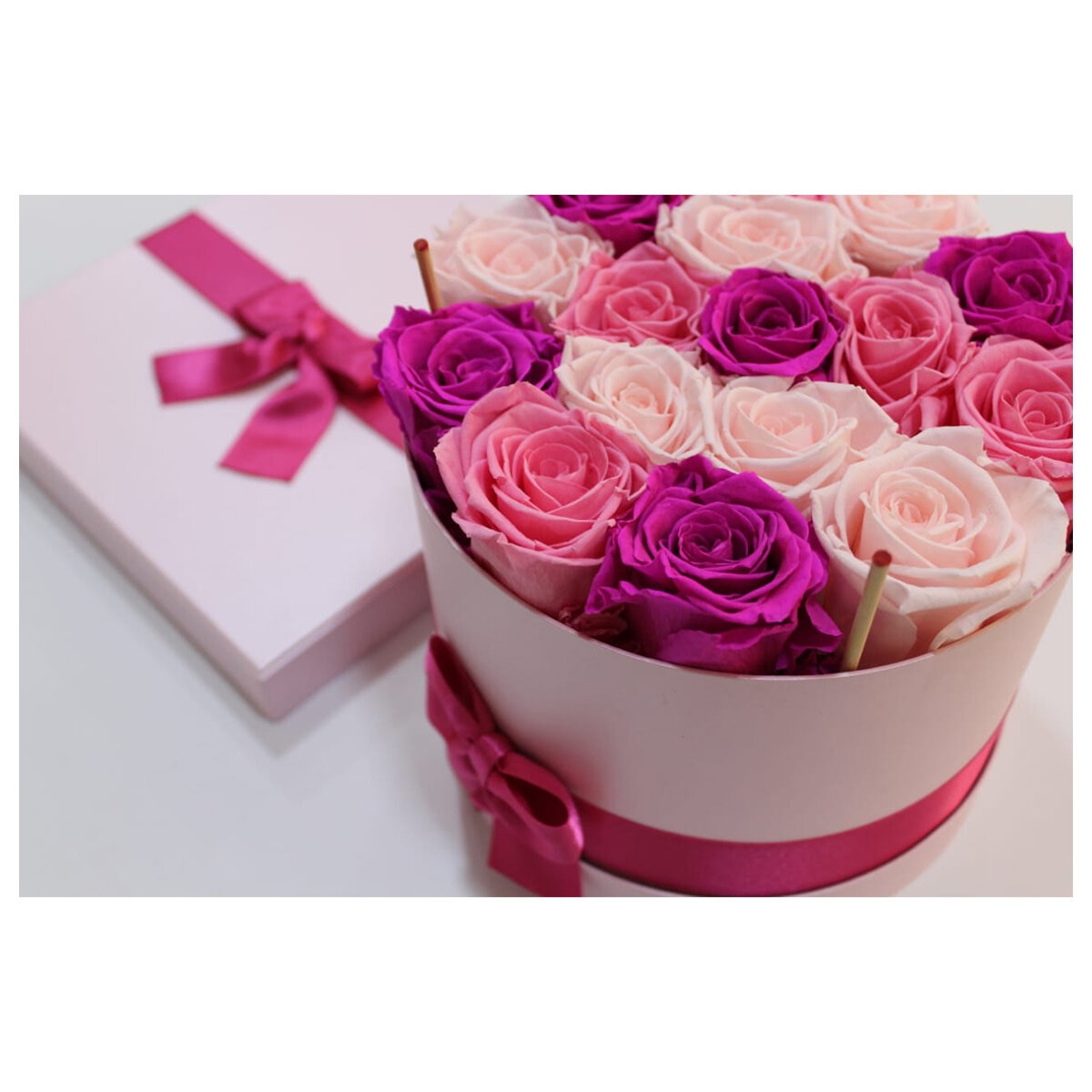 Preserved Mixed Pink Roses Hat Box
