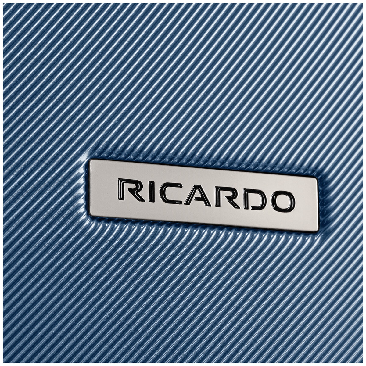 Ricardo Beverly Hills Vista Point 2 Piece Luggage Set