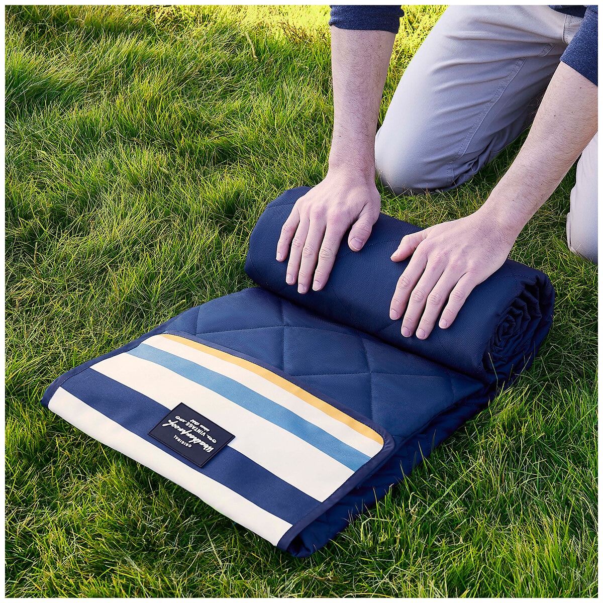 Weatherproof Vintage Outdoor Blanket 152cm x 182cm