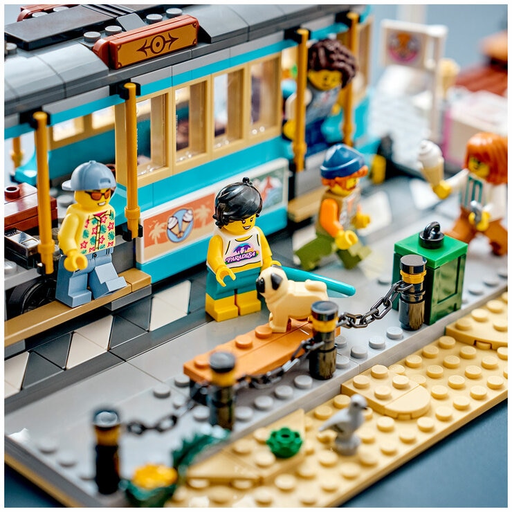 LEGO City Classic Beach Streetcar 60506