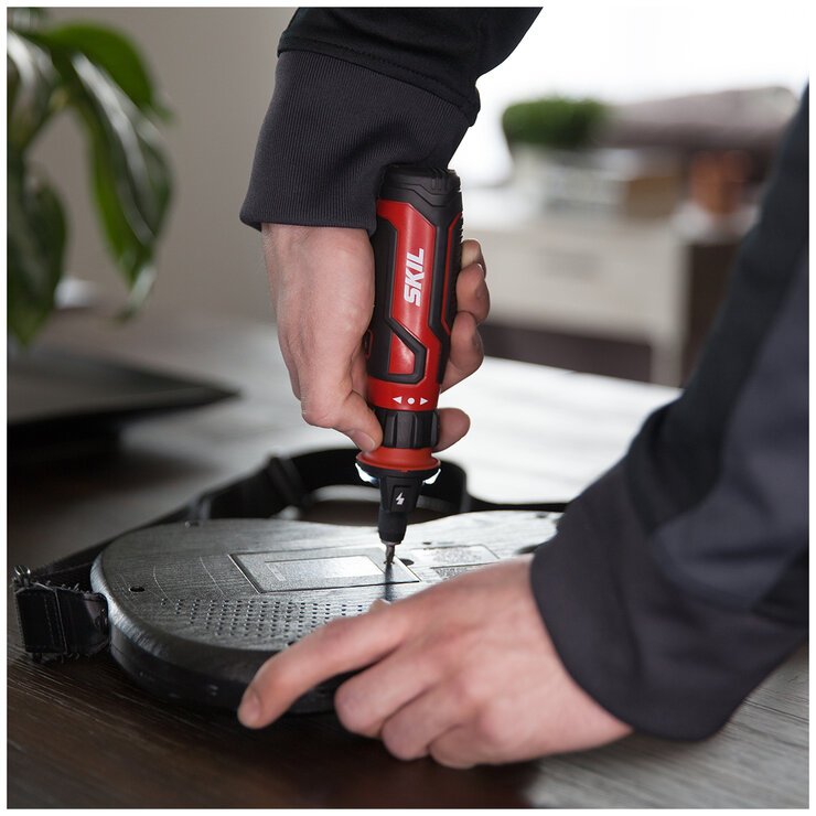 4V Multi-Tool Screwdriver With Circuit Sensor Technology - SD5612E-00