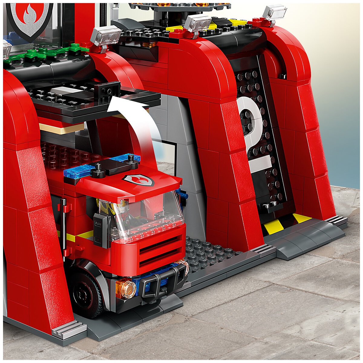 LEGO fire station with fire truck city 6041