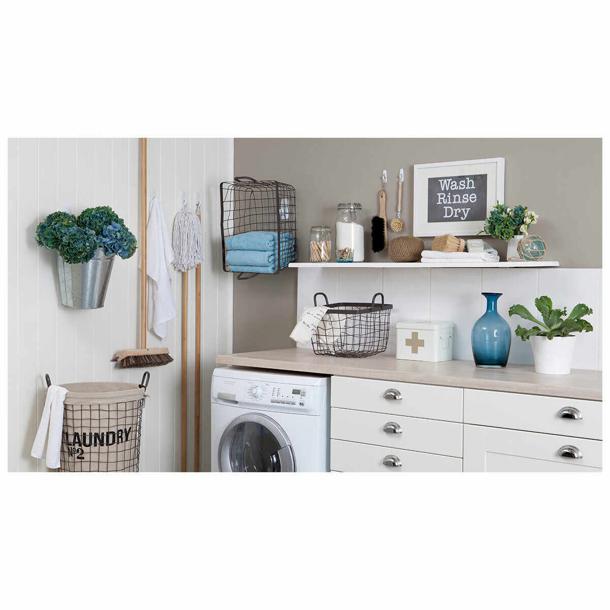 3M Command General Purpose 28 Hook Value Pack