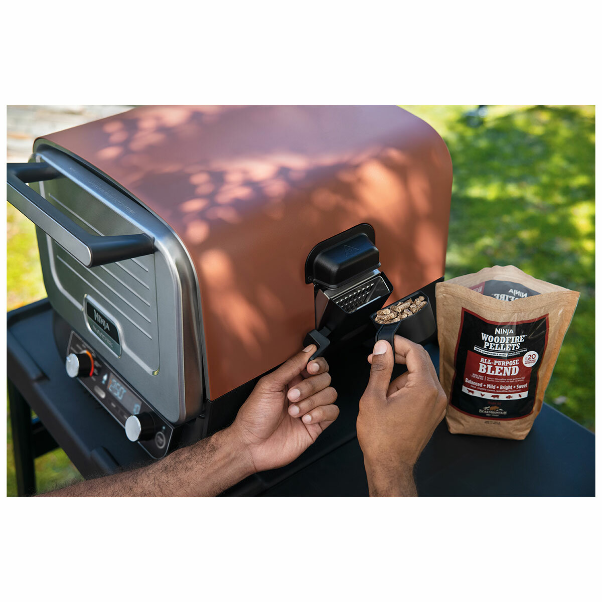 Ninja Woodfire Outdoor Oven OO101ANZ Ninja Woodfire Outdoor Oven OO101ANZ