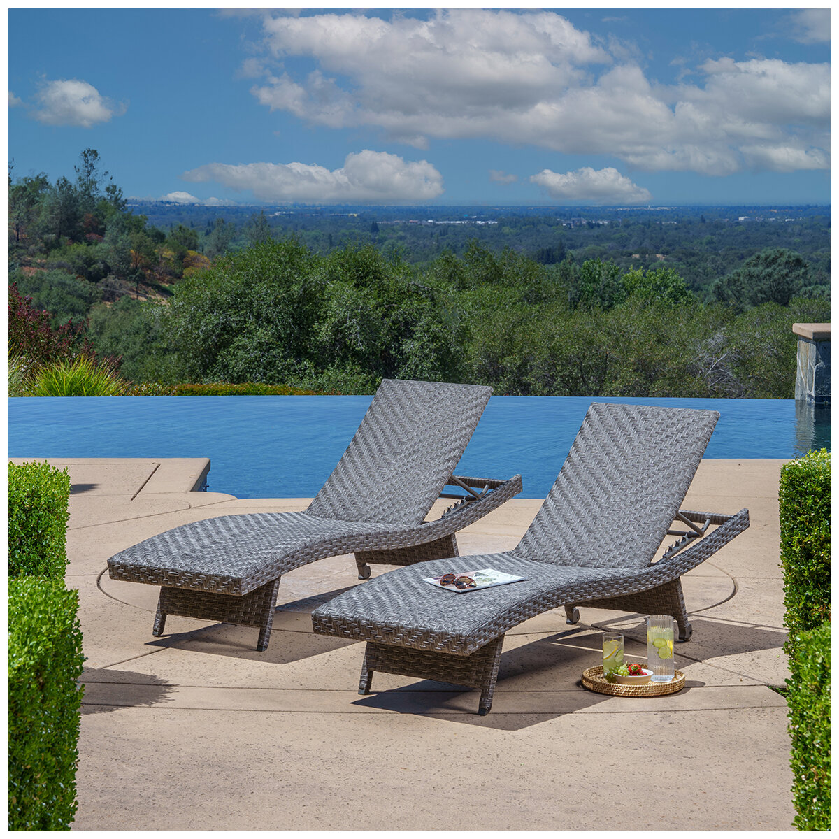 Sunvilla Woven Chaise Lounge 2 Pack