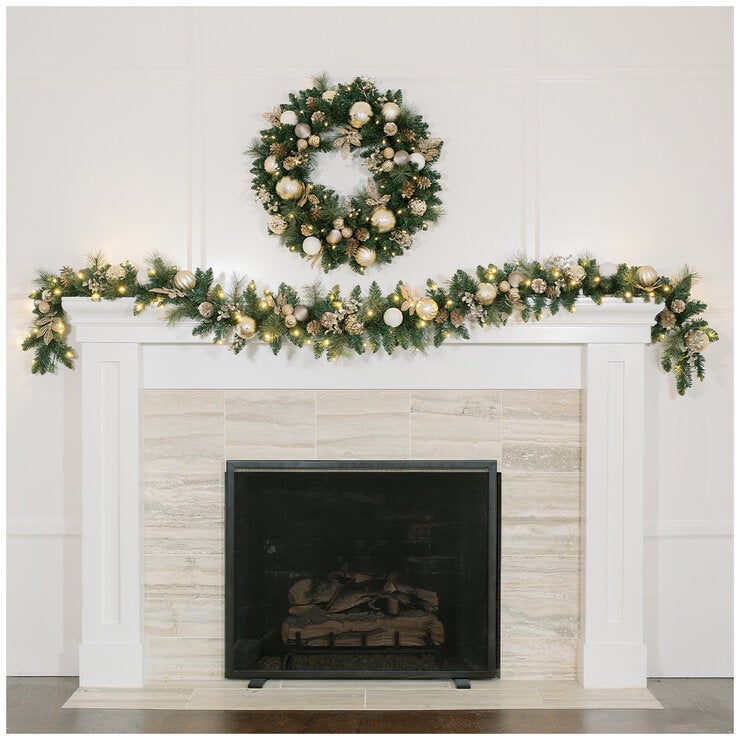 CGH 2.7m Pre-Lit Decorated Holiday Artificial Garland CGH 2.7m Pre-Lit Decorated Holiday Artificial Garland
