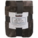 Kirkland Signature Plush Blanket Queen Charcoal