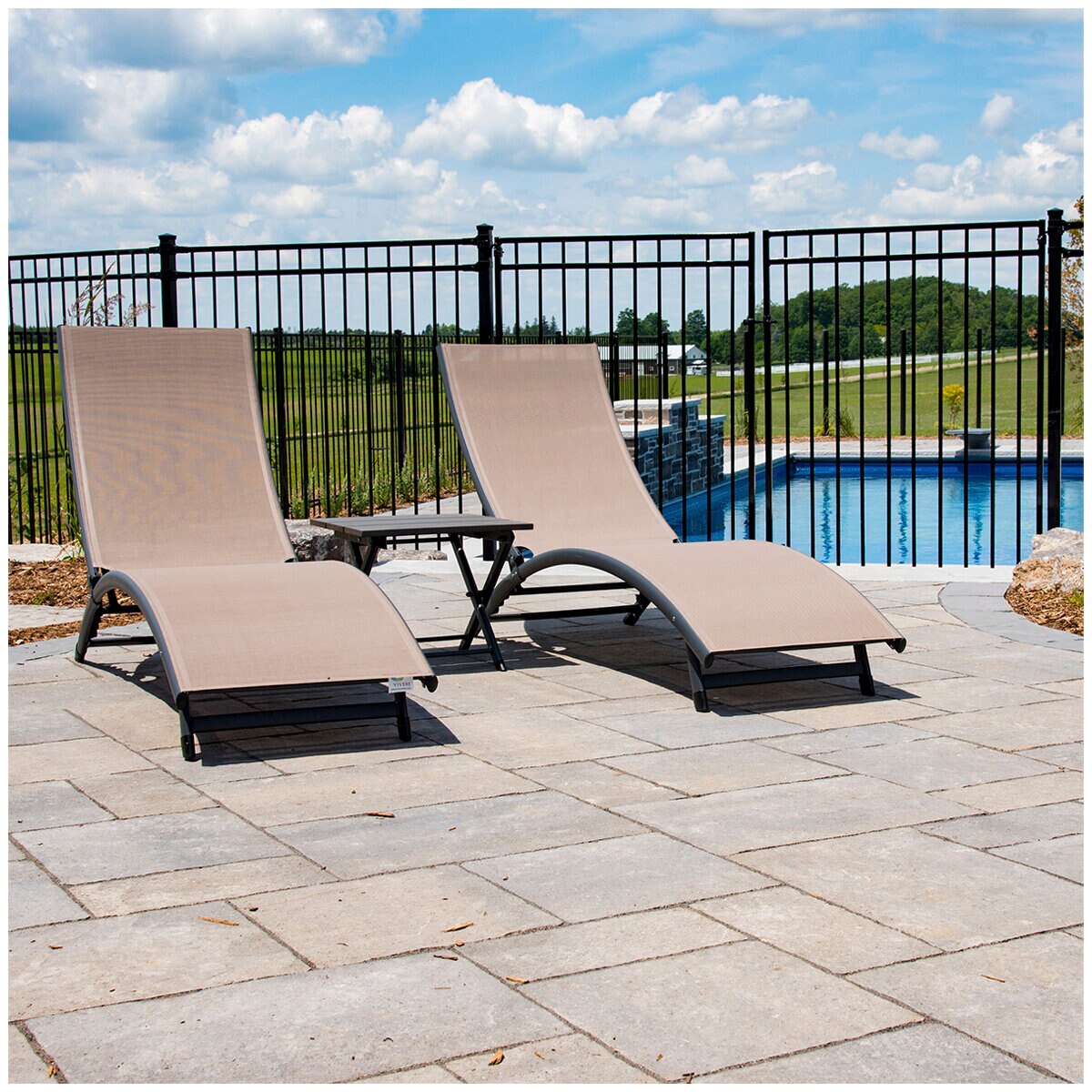 Vivere Chaise Lounges & Table Macciato