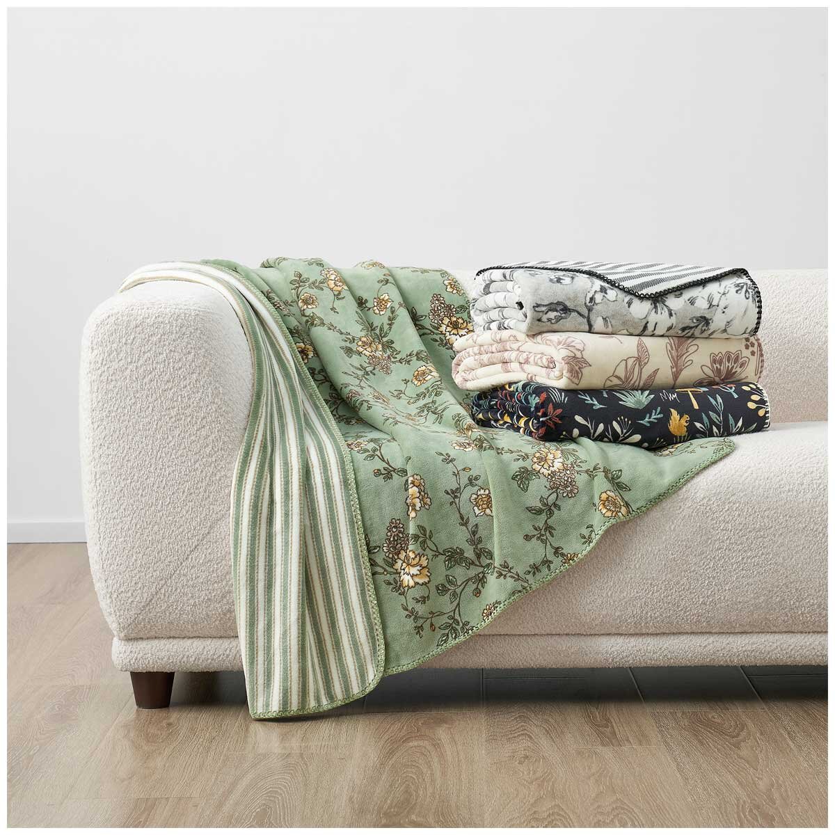 Casual Living Reversible Plush Throw 127 x 177cm Leigh
