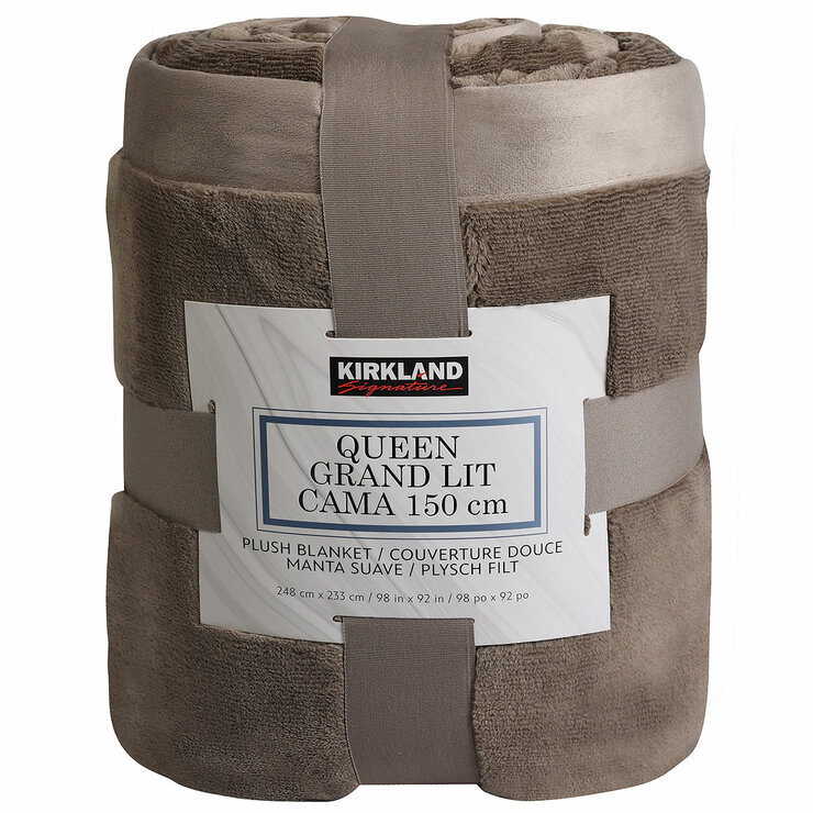 Kirkland Signature Plush Blanket Queen 248 x 233cm Kirkland Signature Plush Blanket Queen 248 x 233cm