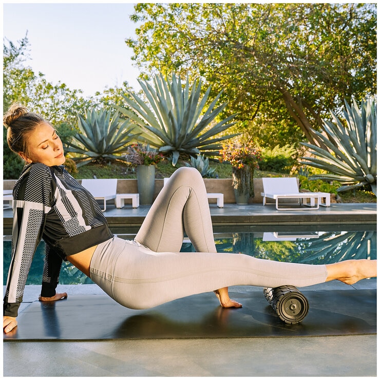 Therabody 12 Inch Wave Roller WAVEROLLER-PKG-AU