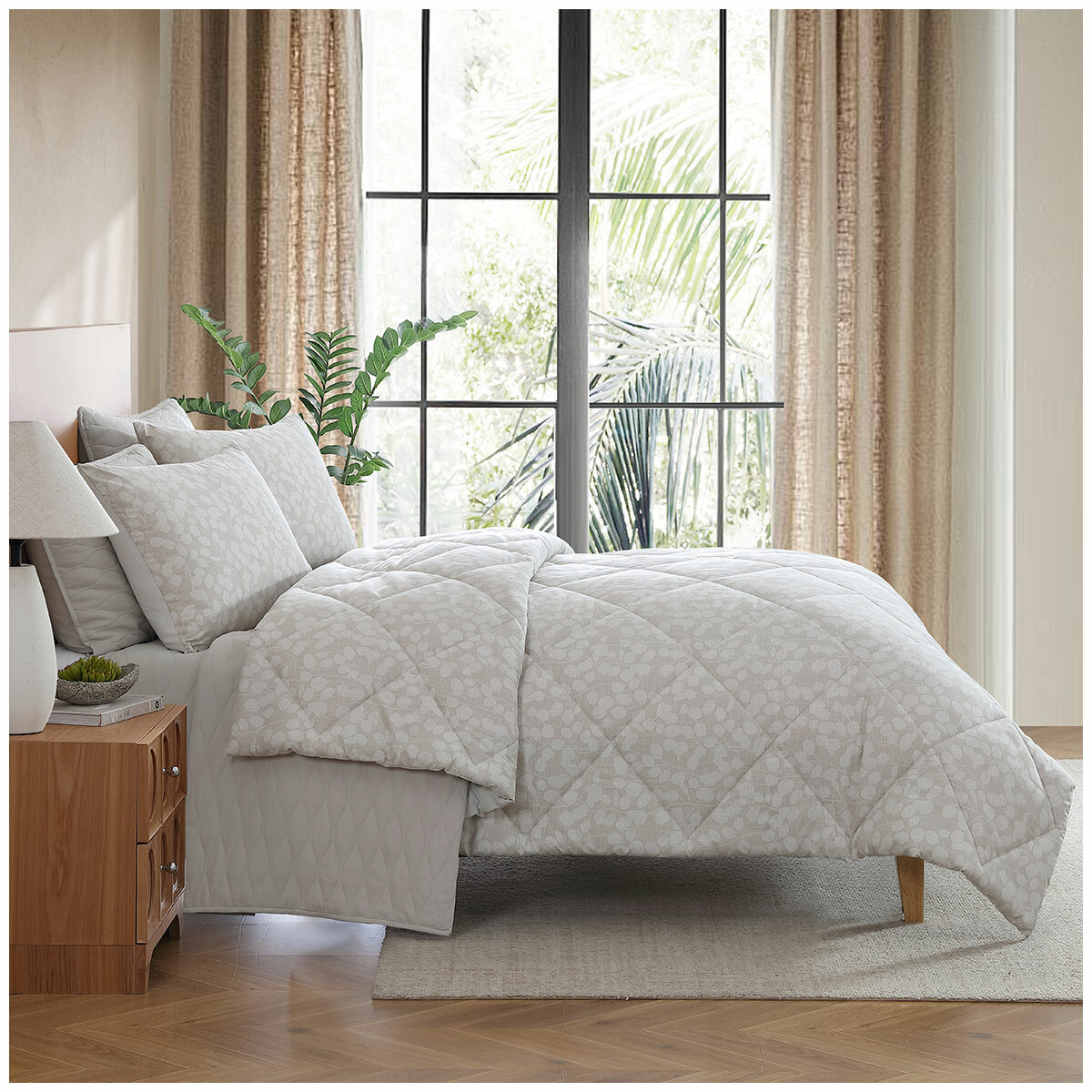 Jennifer Adams Comforter Set Queen 6 Piece Set