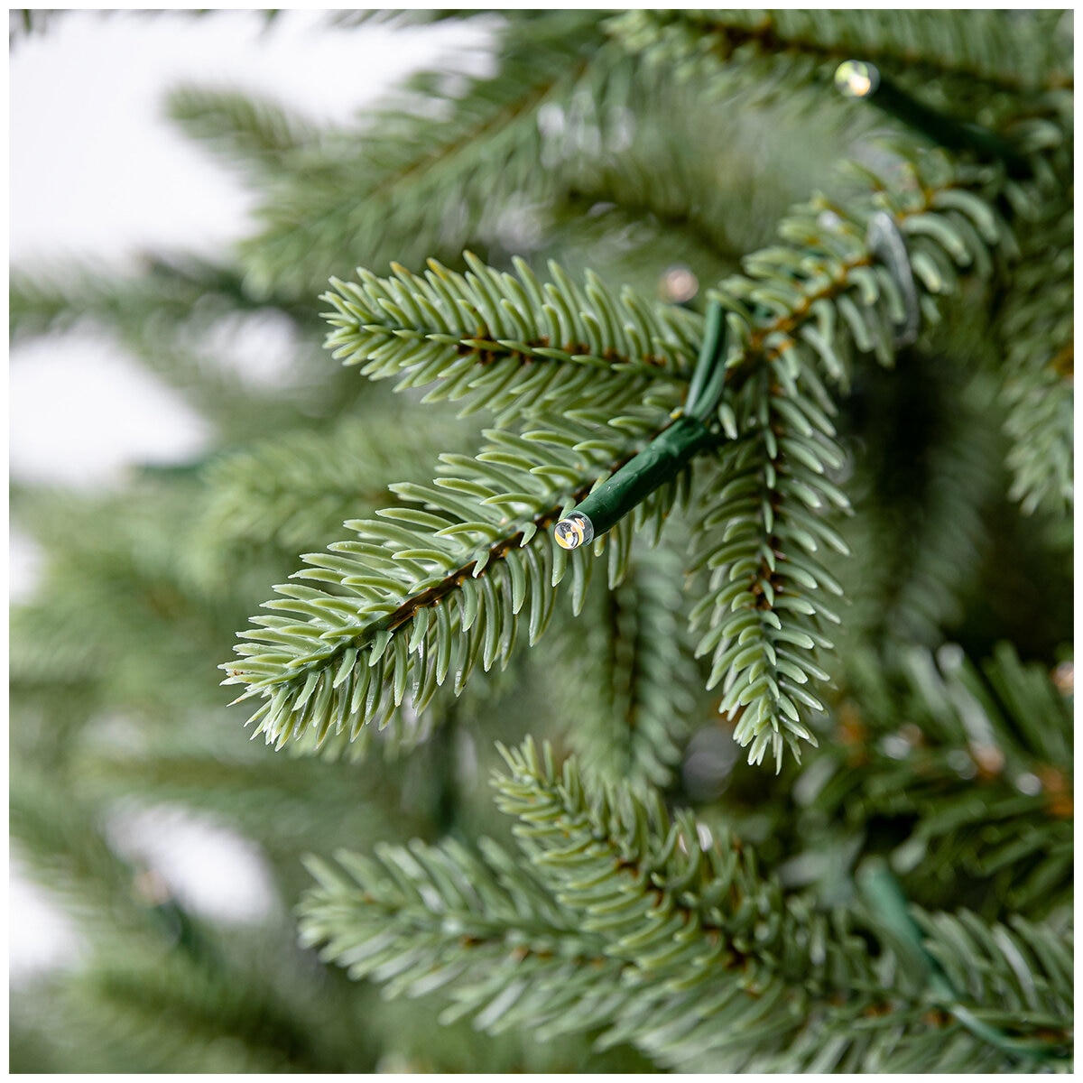 Pre-Lit Aspen Artificial Christmas Tree 2.29m