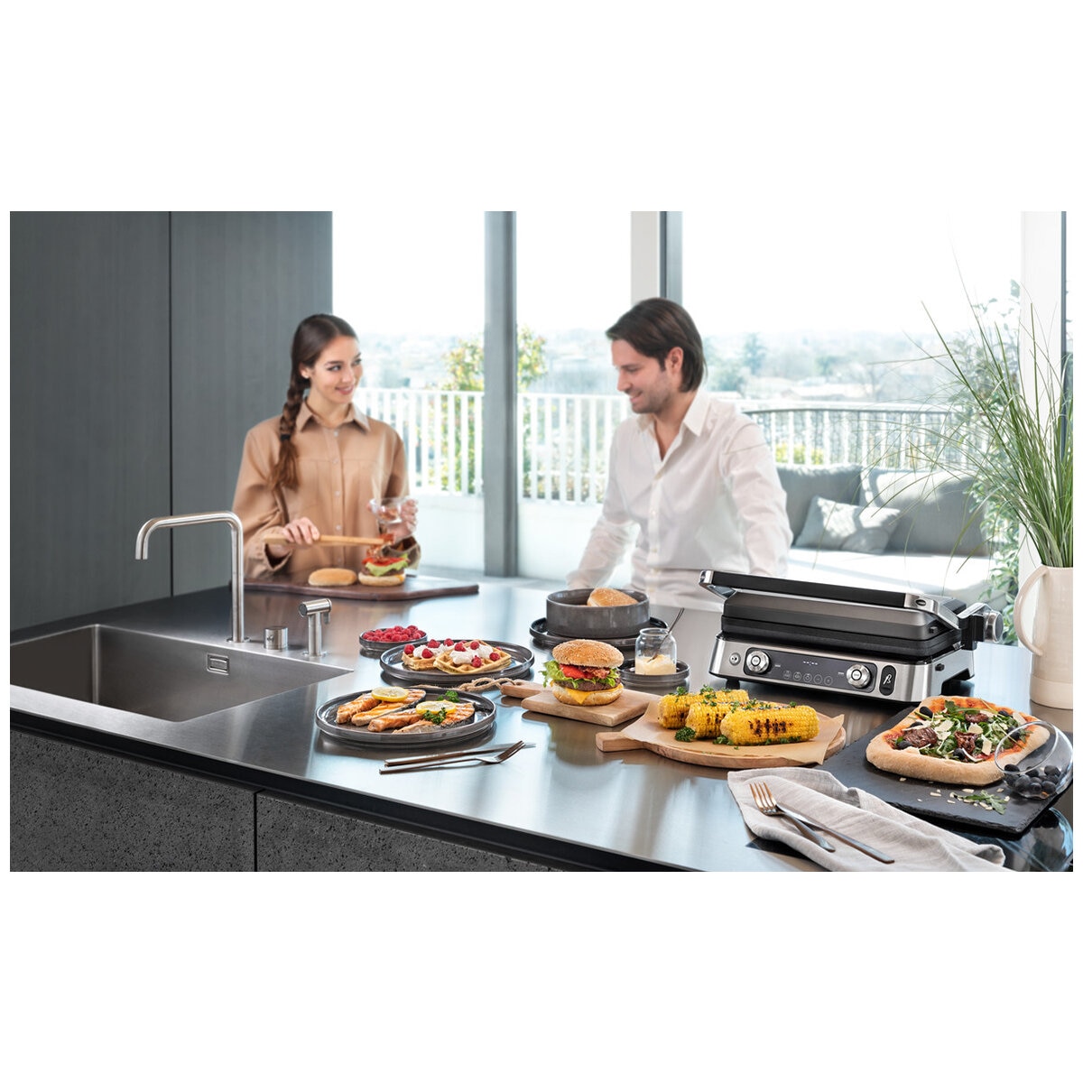 De'longhi Multi Grill 1100 Contract With Thermoprobe CGH1112DP