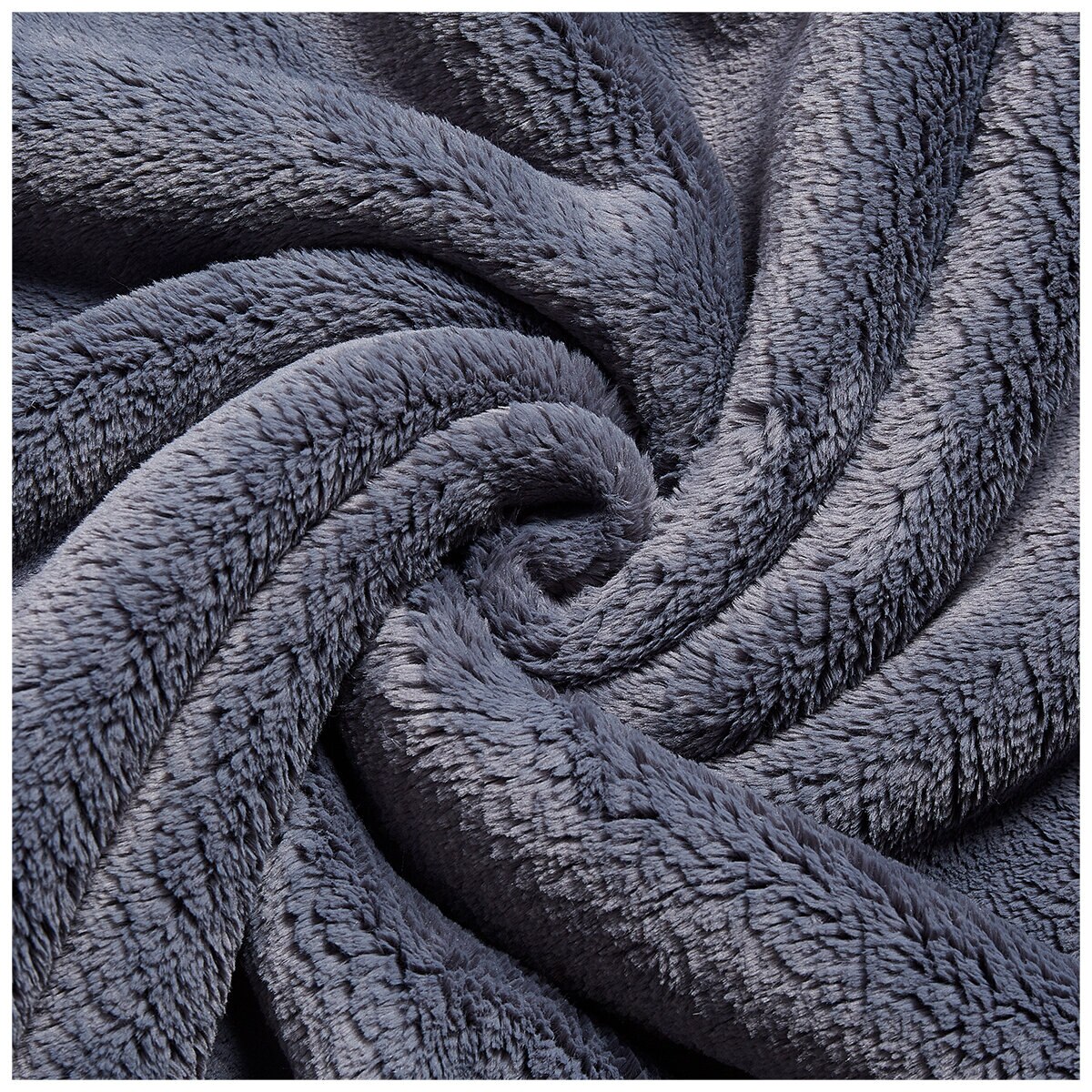 Amari Luxury Velvet Throw 152cm x 177cm Blue