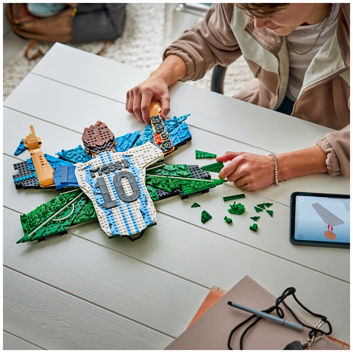LEGO Editions Lionel Messi Celebration Building Set 43018 LEGO Editions Lionel Messi Celebration Building Set 43018