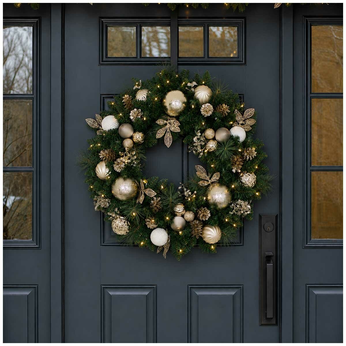 CGH 76.2cm Pre-Lit Decorated Holiday Wreath Metallic