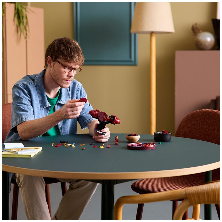 LEGO Iron Man MK4 Bust 76327