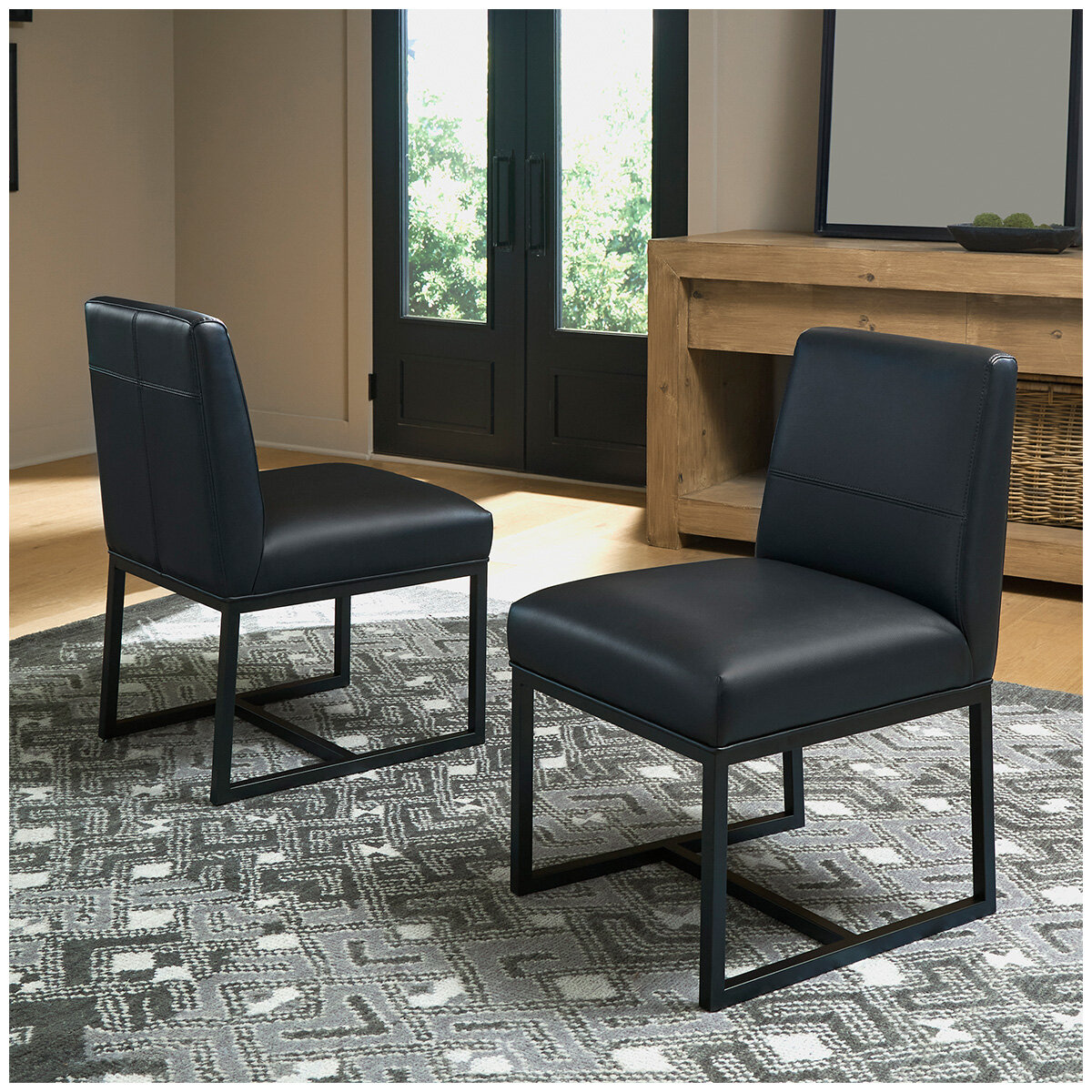Universal Broadmoore 5-Piece Dining Set