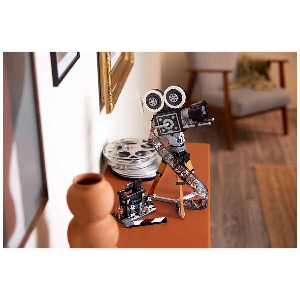 LEGO Disney Classic Walt Disney Tribute Camera 43230