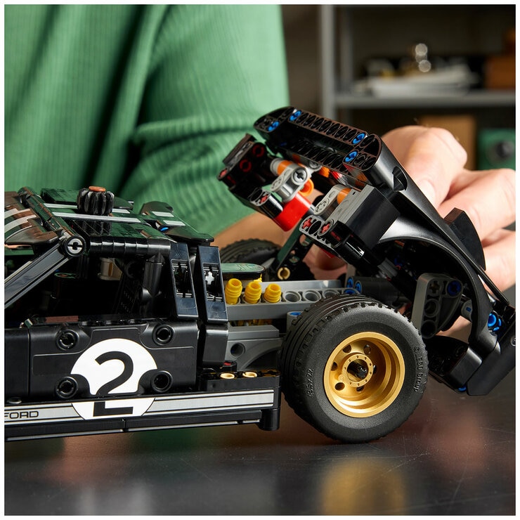 LEGO Technic 1966 Ford GT40 MKII Race Car 42223