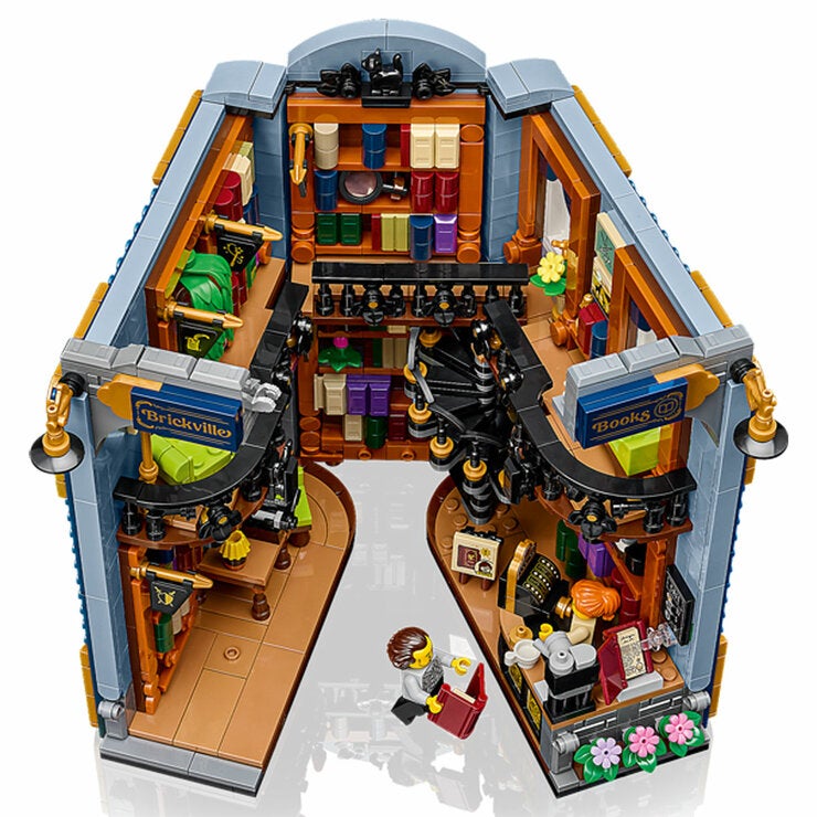 LEGO Icons Bookstore: Book Nook 11379 LEGO Icons Bookstore: Book Nook 11379