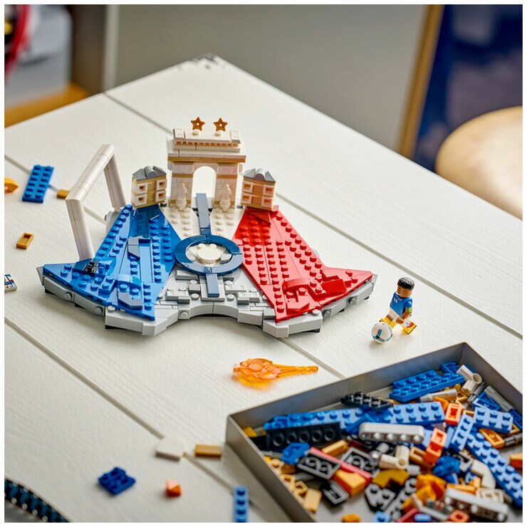 LEGO Editions Kylian Mbappé 43013