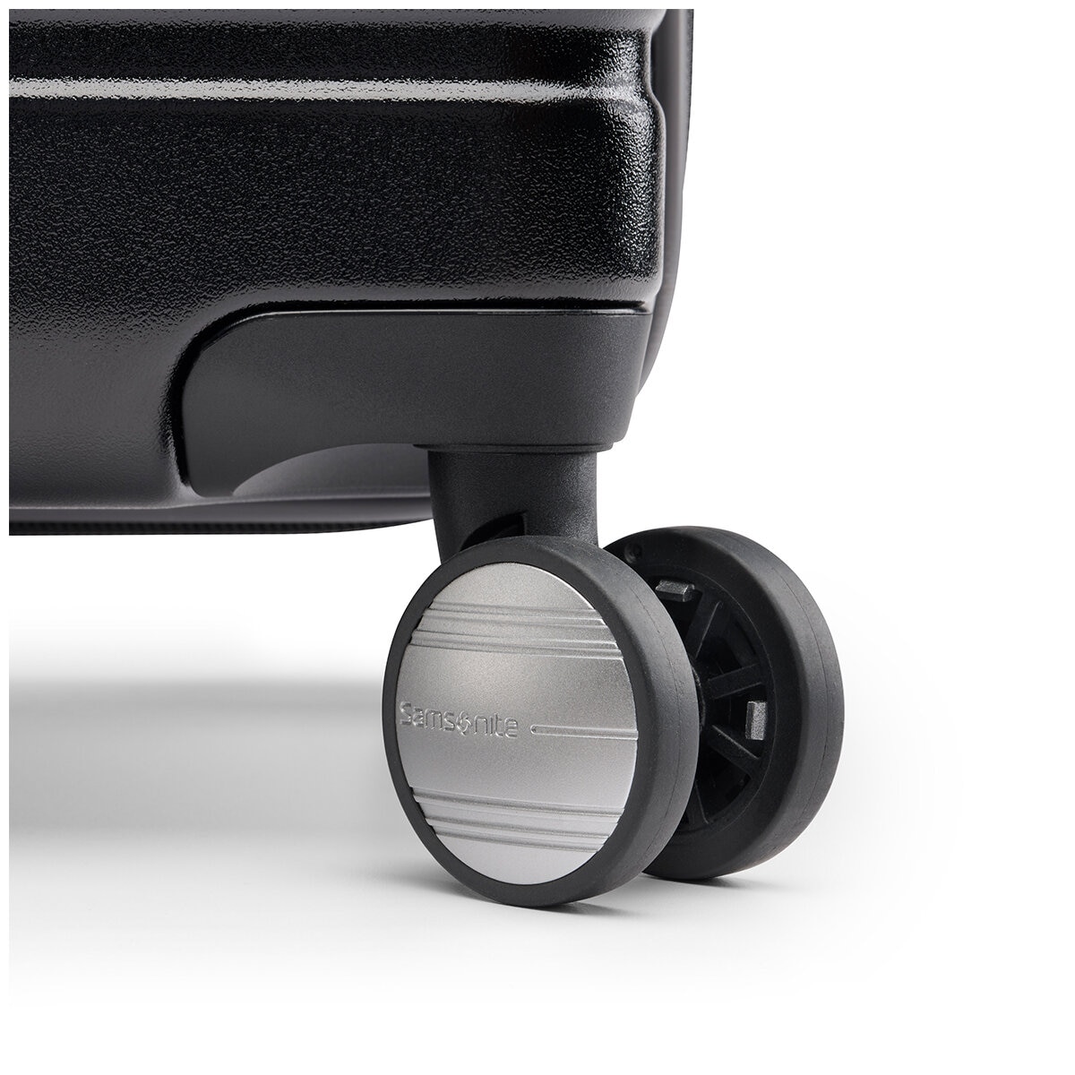 Samsonite Parallax 3 Piece Hardside Luggage Set Samsonite Parallax 3 Piece Hardside Luggage Set