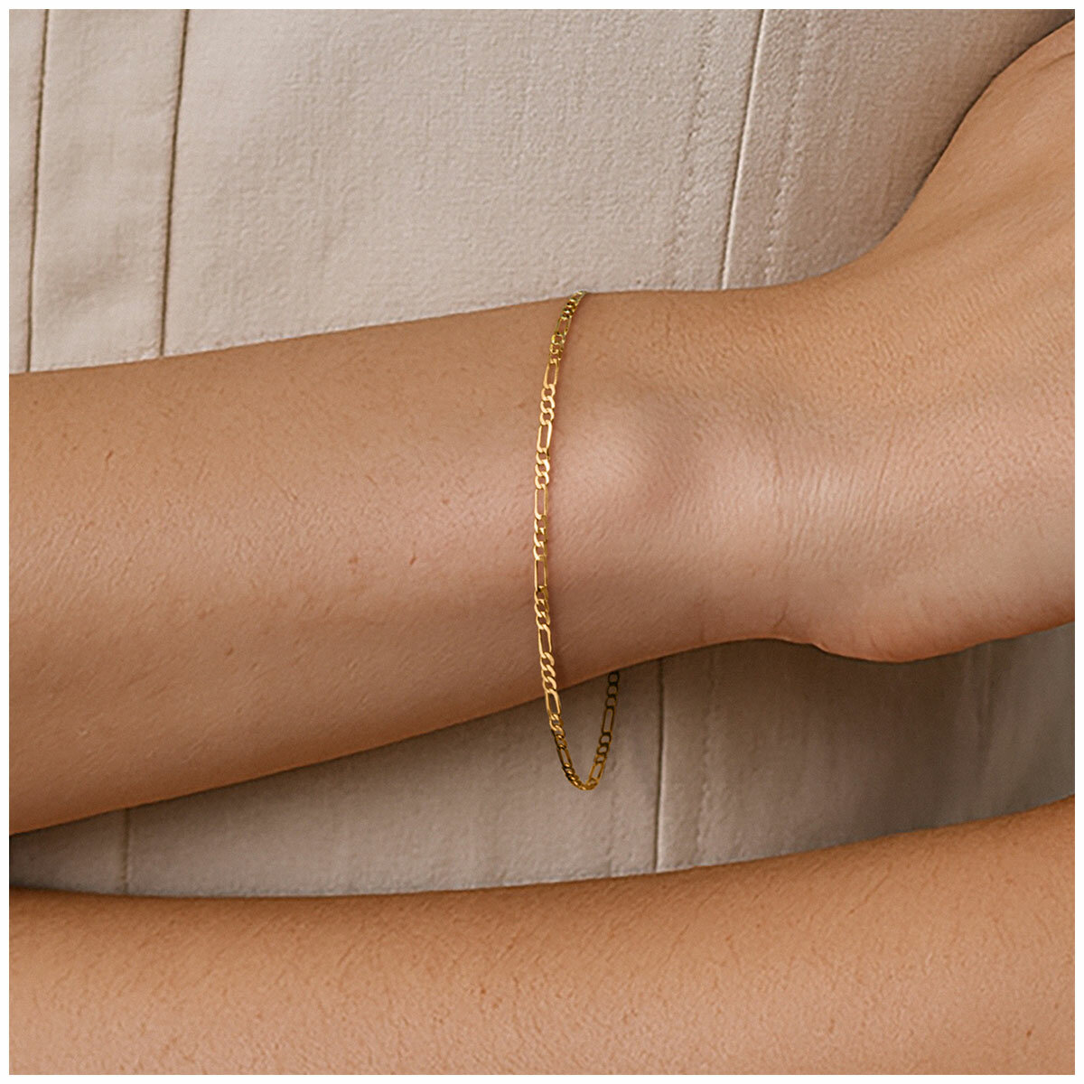 18KT Yellow Gold Figaro Bracelet 1.3g