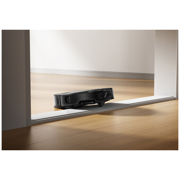 Roborock Saros Z70 Vacuum Cleaner Black RRSZ705203BLK