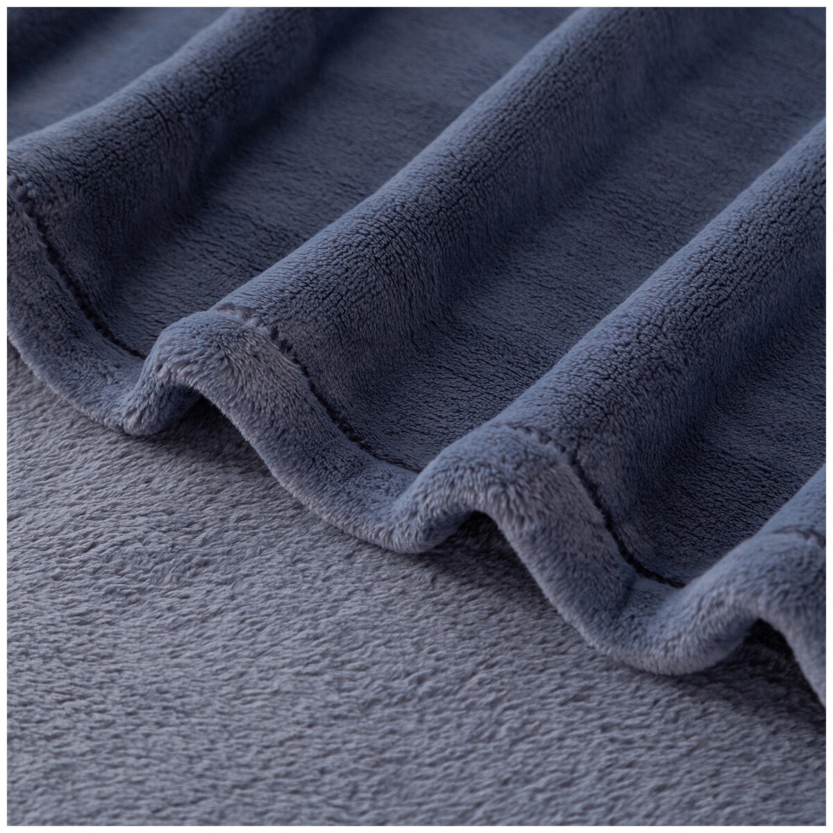 Berkshire Luxe Loft Blanket Queen